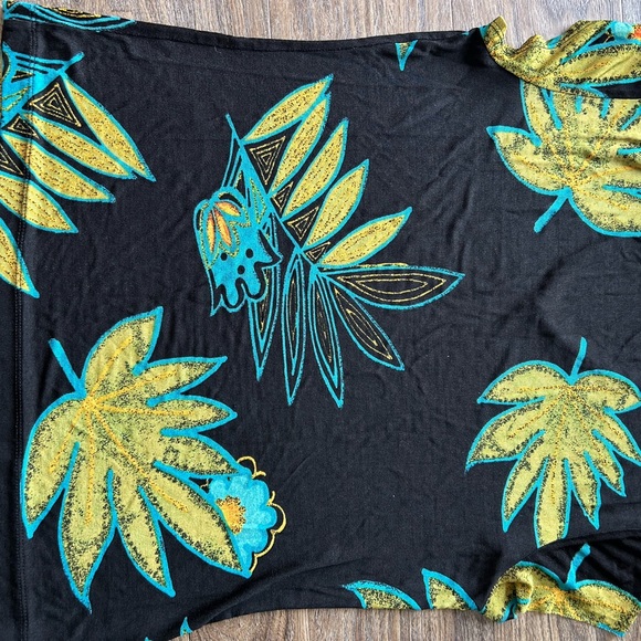 Chico Tee - Picture 2 of 2